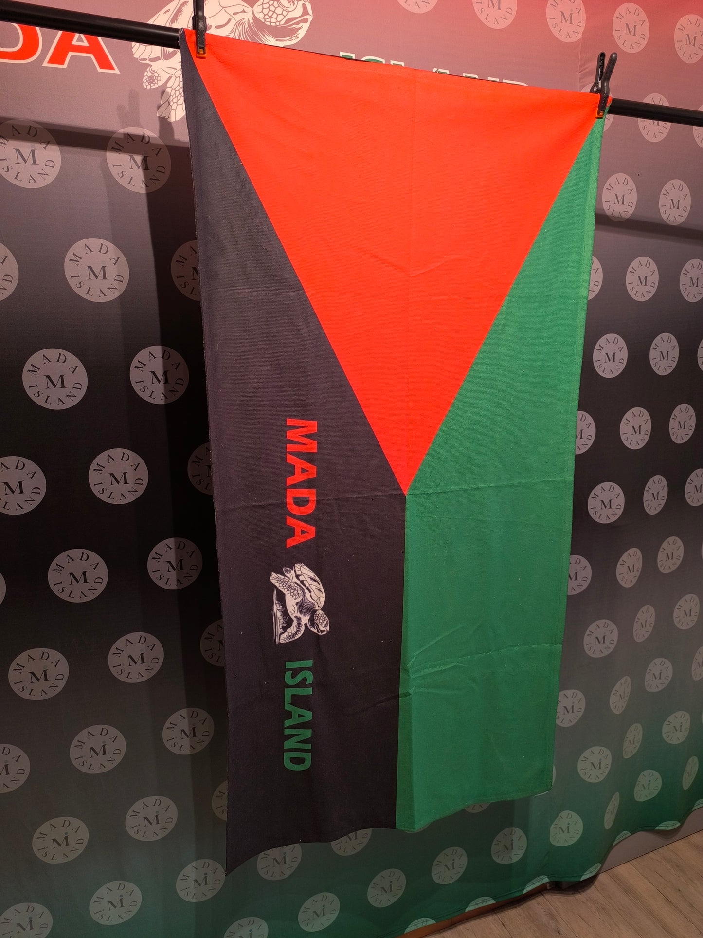 Serviette de Plage et de Bain Martinique Rouge Vert Noir