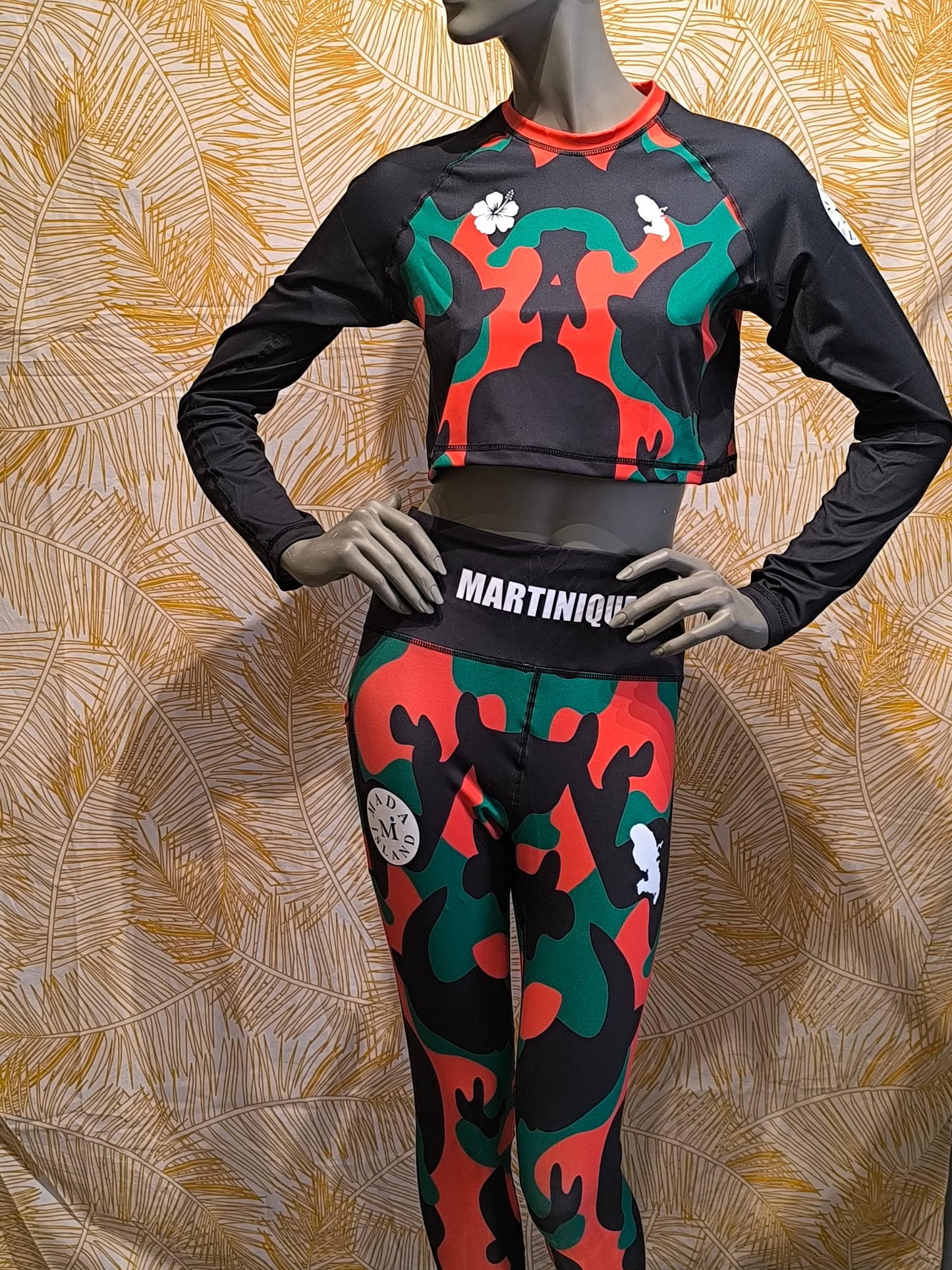 Haut Manche Longue Femme Martinique Rouge Vert Noir