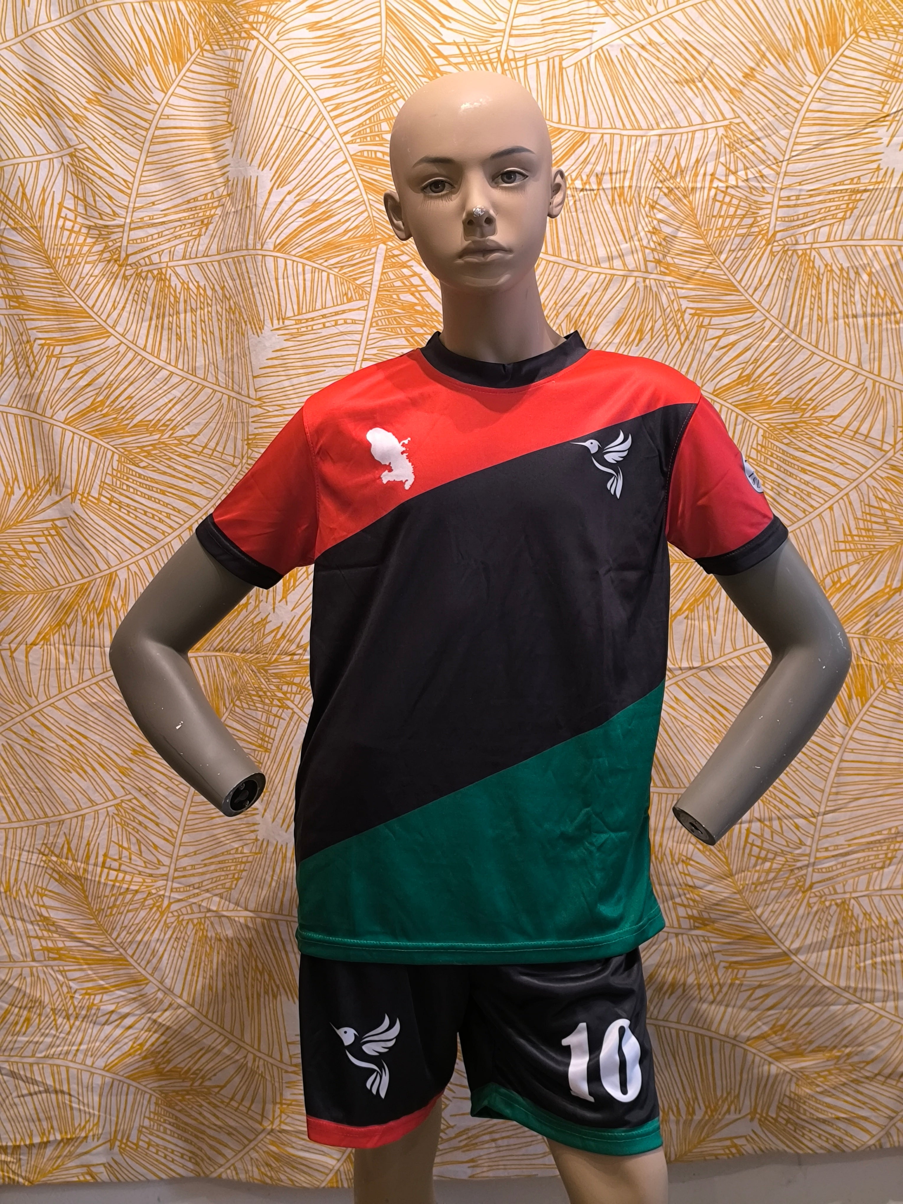 ensemble short et maillot foot enfant Martinique rouge vert noir Mada island