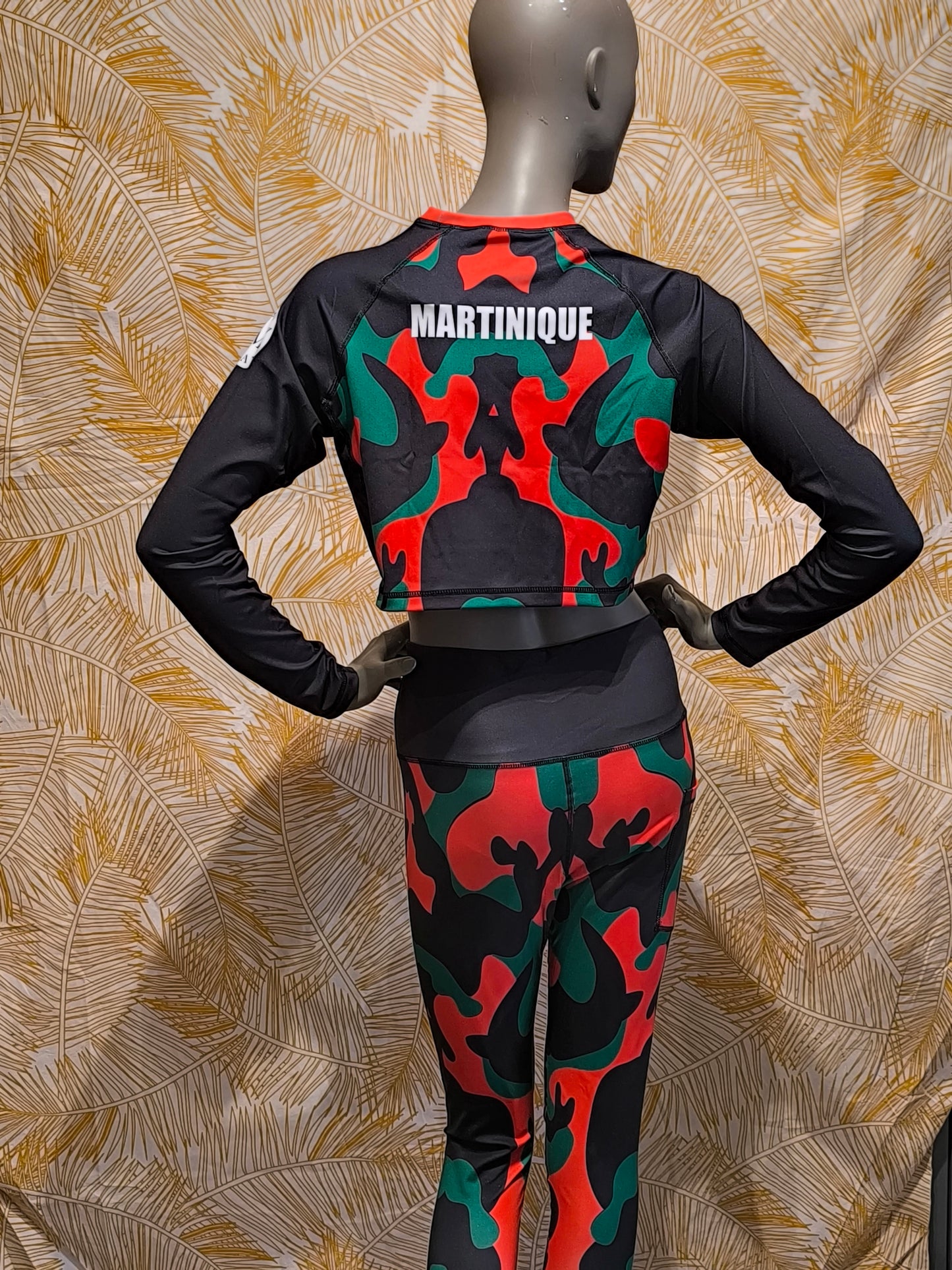 Haut Manche Longue Femme Martinique Rouge Vert Noir