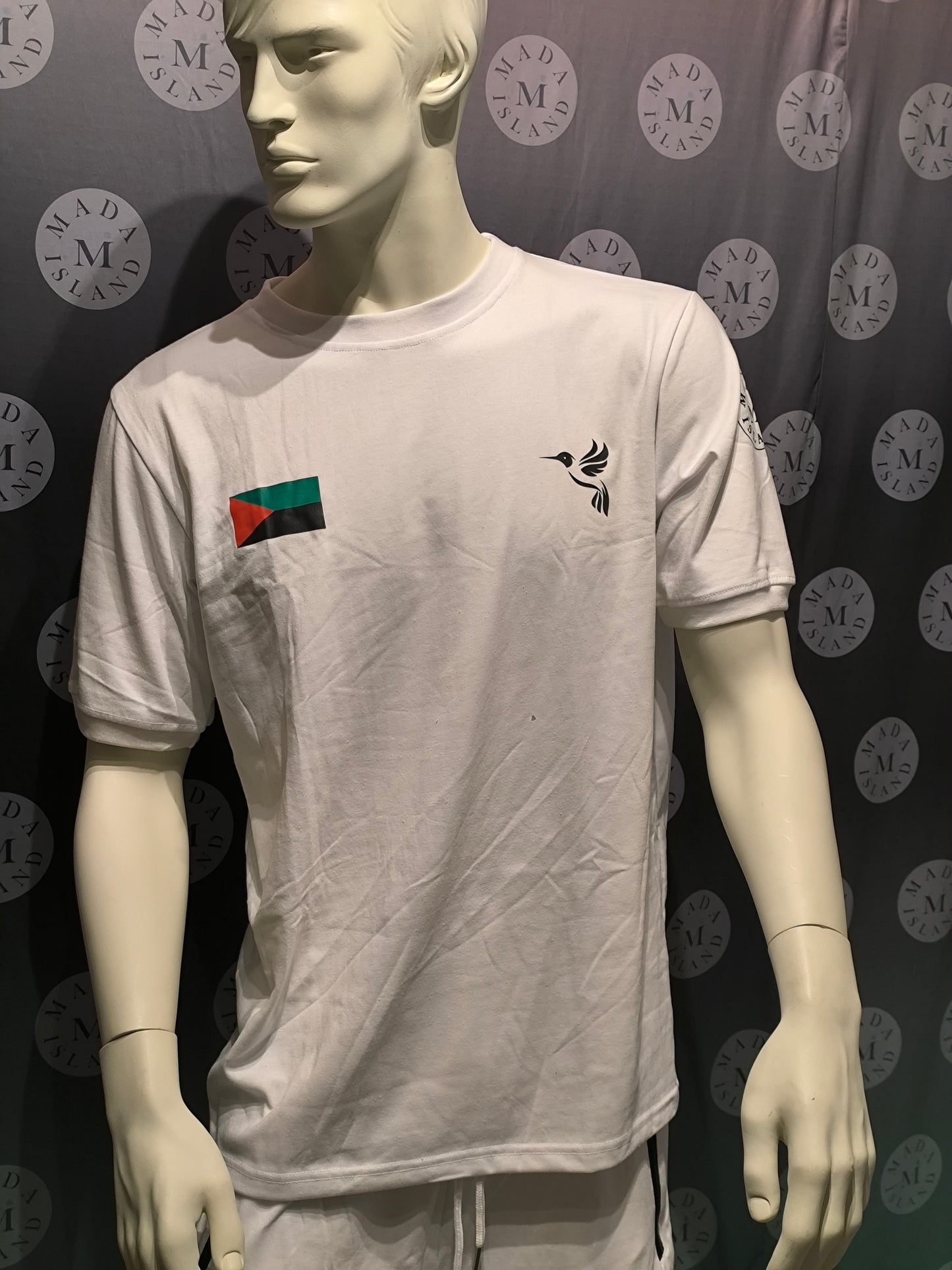 Ensemble Short et T-shirt Martinique avec Drapeau Rouge Vert Noir