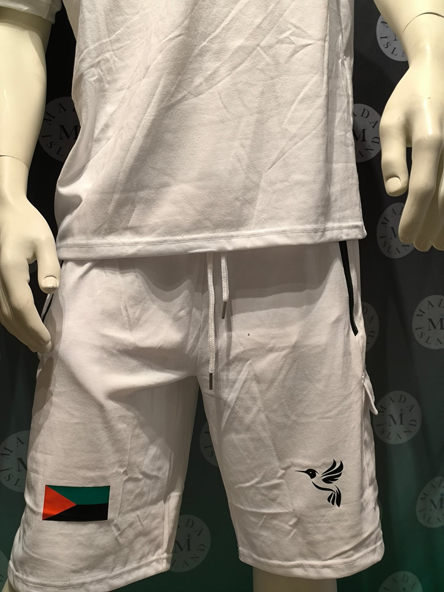 Ensemble Short et T-shirt Martinique avec Drapeau Rouge Vert Noir