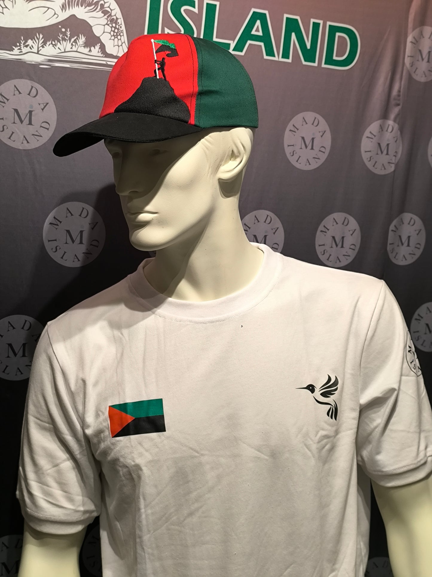 Ensemble Short et T-shirt Martinique avec Drapeau Rouge Vert Noir