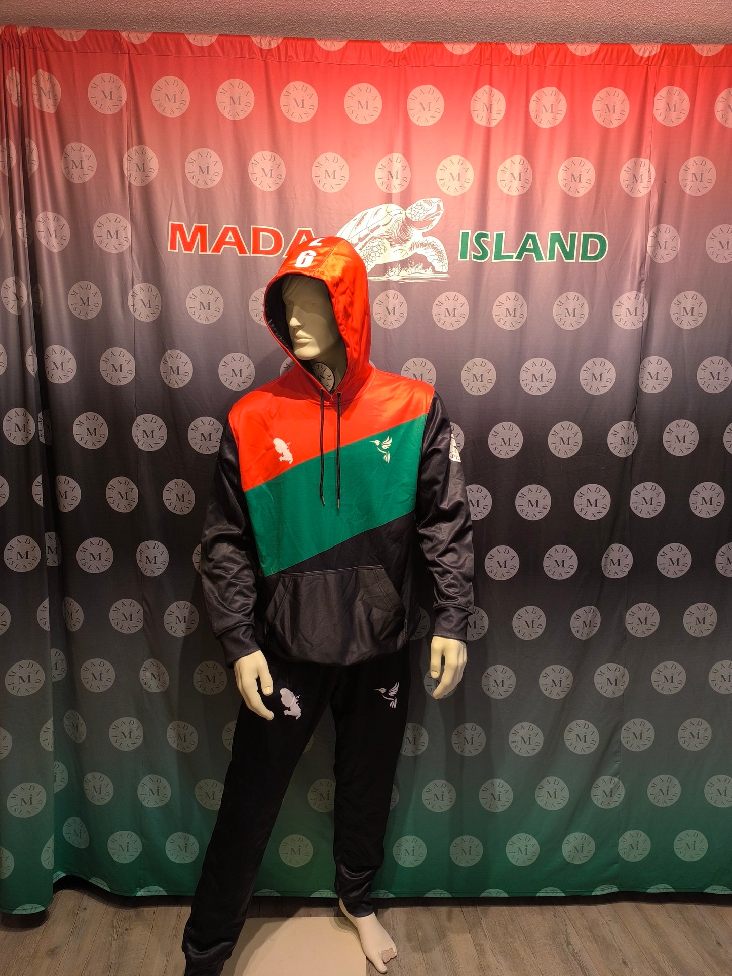 Ensemble Survêtement Martinique rouge vert noir