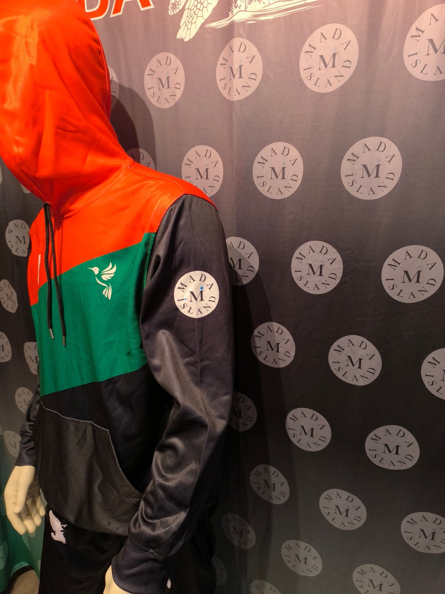 Ensemble Survêtement Martinique rouge vert noir